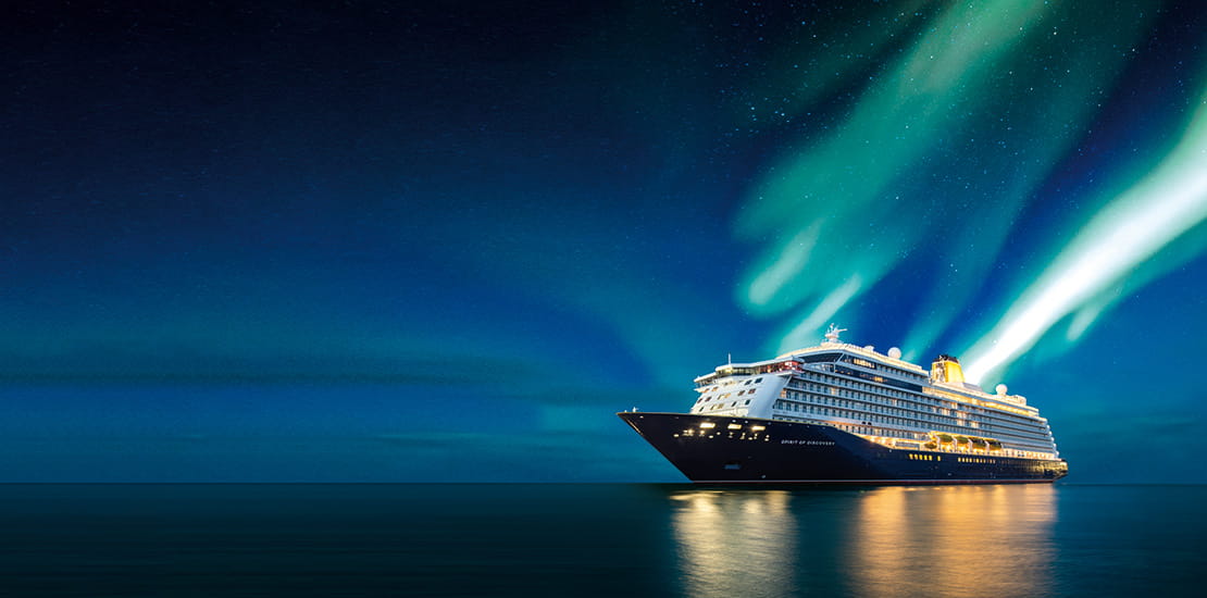 The aurora borealis over Spirit of Adventure 